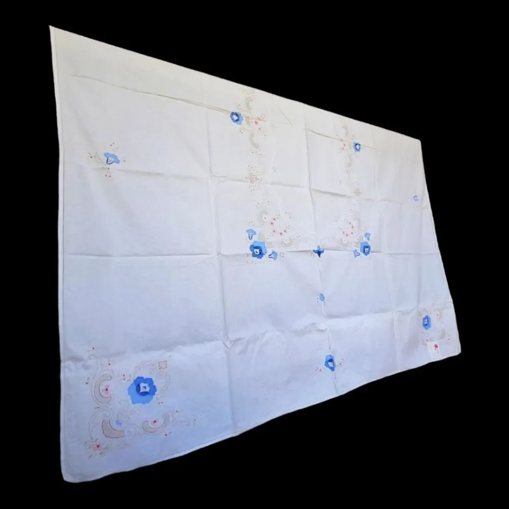 Irish table linen Set 8 Napkins 72 x 90 Tablecloth Embroidered Handmade Floral